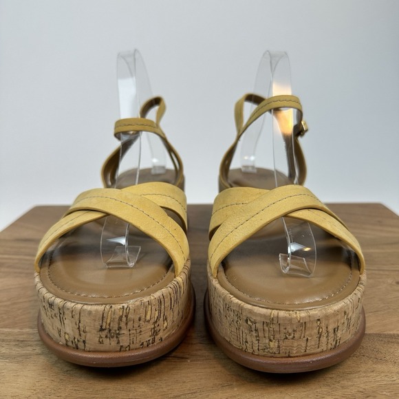 New NWOB Womens Naturalizer Rikki Yellow Suede Platform Cork Sandals‎ Size 10 M - Picture 3 of 10